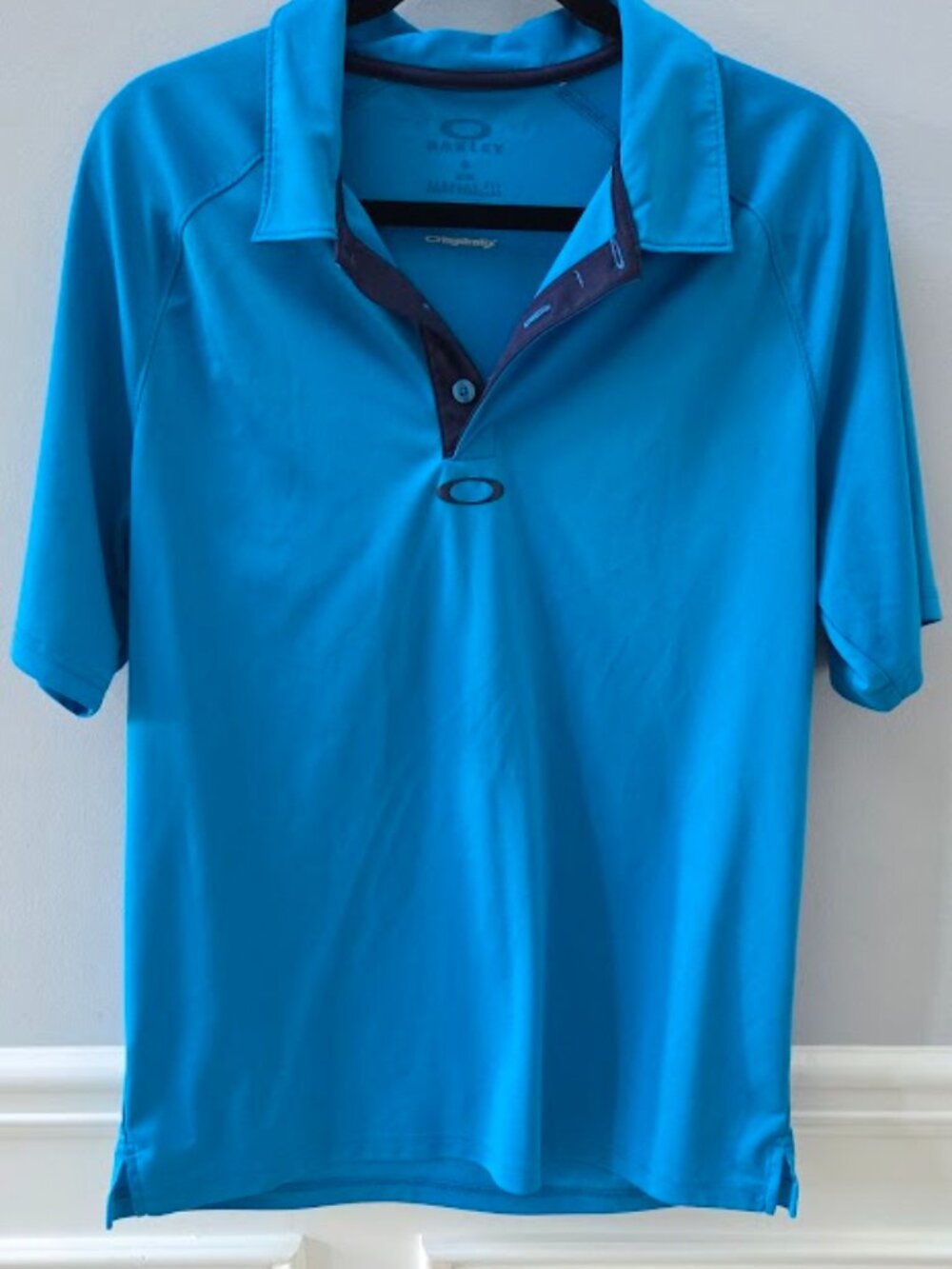 Blue Oakley Golf Shirt Size M